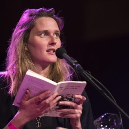 Maartje Wortel leest voor op de Dag van de Literatuur 2019